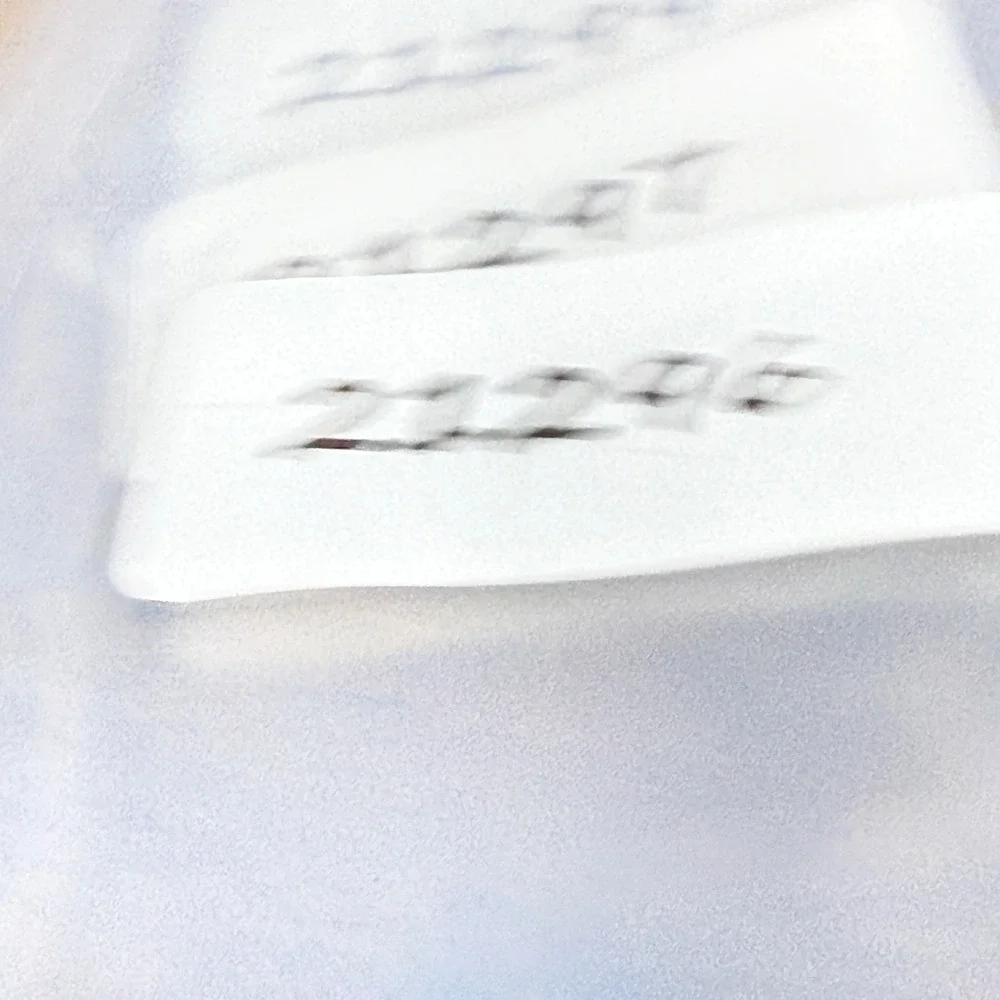 BCBGMAXAZRIA Cat‎ Eye Eyeglasses Blue Fade Gradient 48 16 130 21296